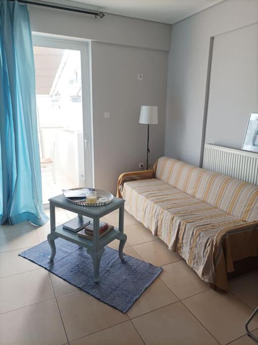Apartment Athenian Cozy For 4 Athens