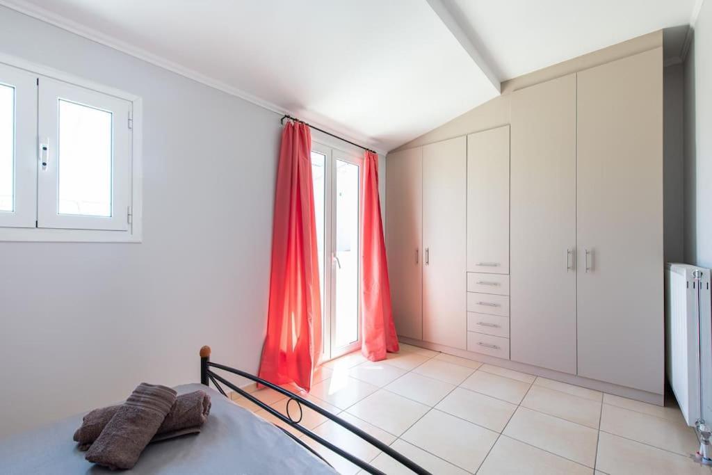 Apartment Athenian Cozy For 4