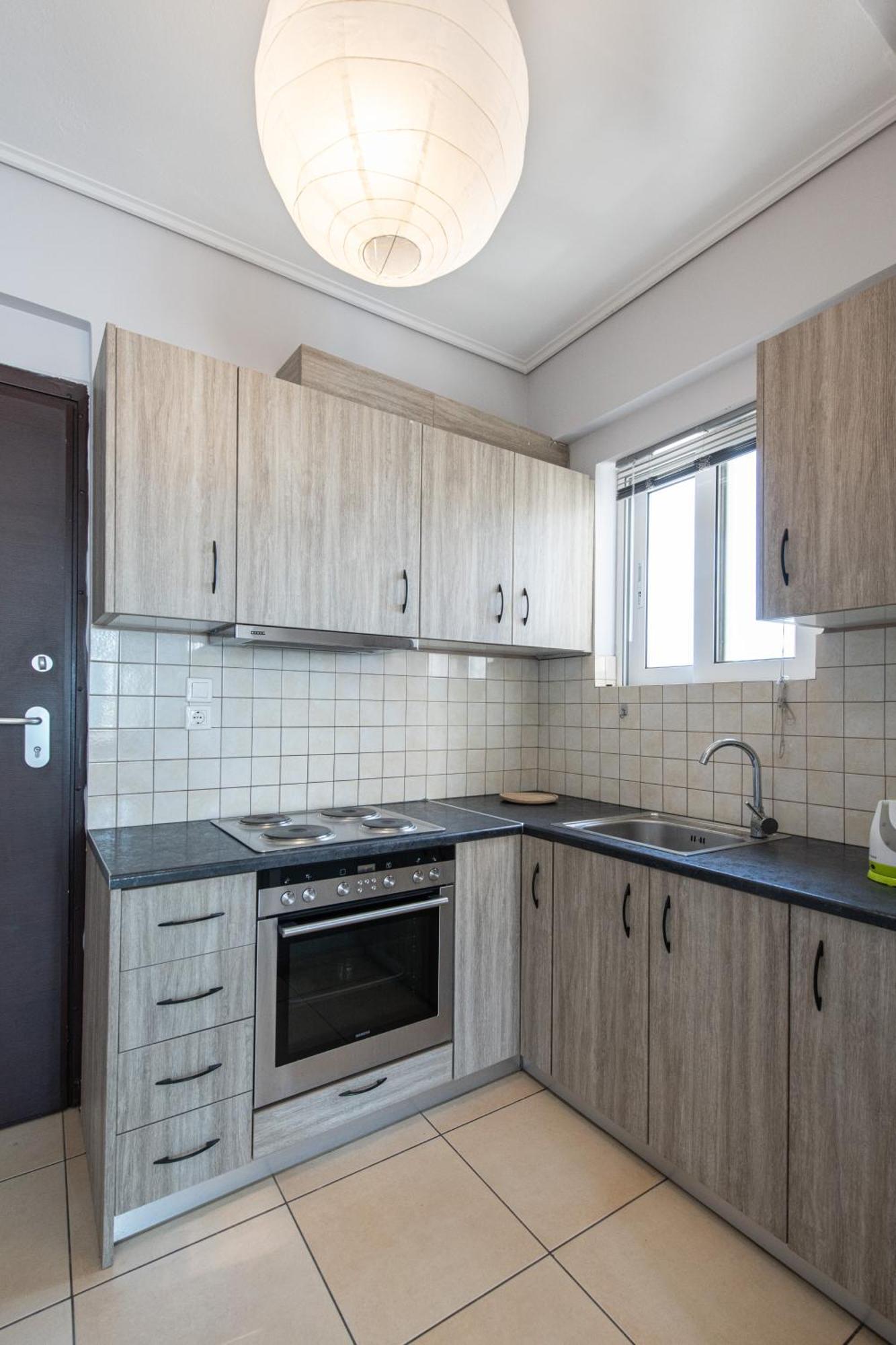 Athenian Cozy For 4 * Athens
